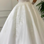 mehrlagiges brautkleid