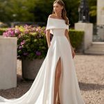 Brautkleid mit innovativem Drapieren